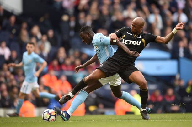 因扎吉是世 因扎吉是世