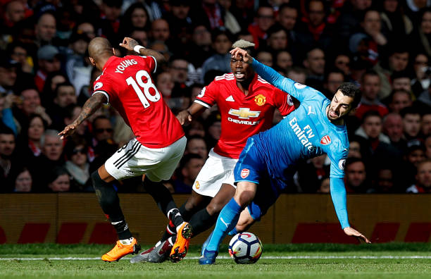 疑将拭目以 疑将拭目以